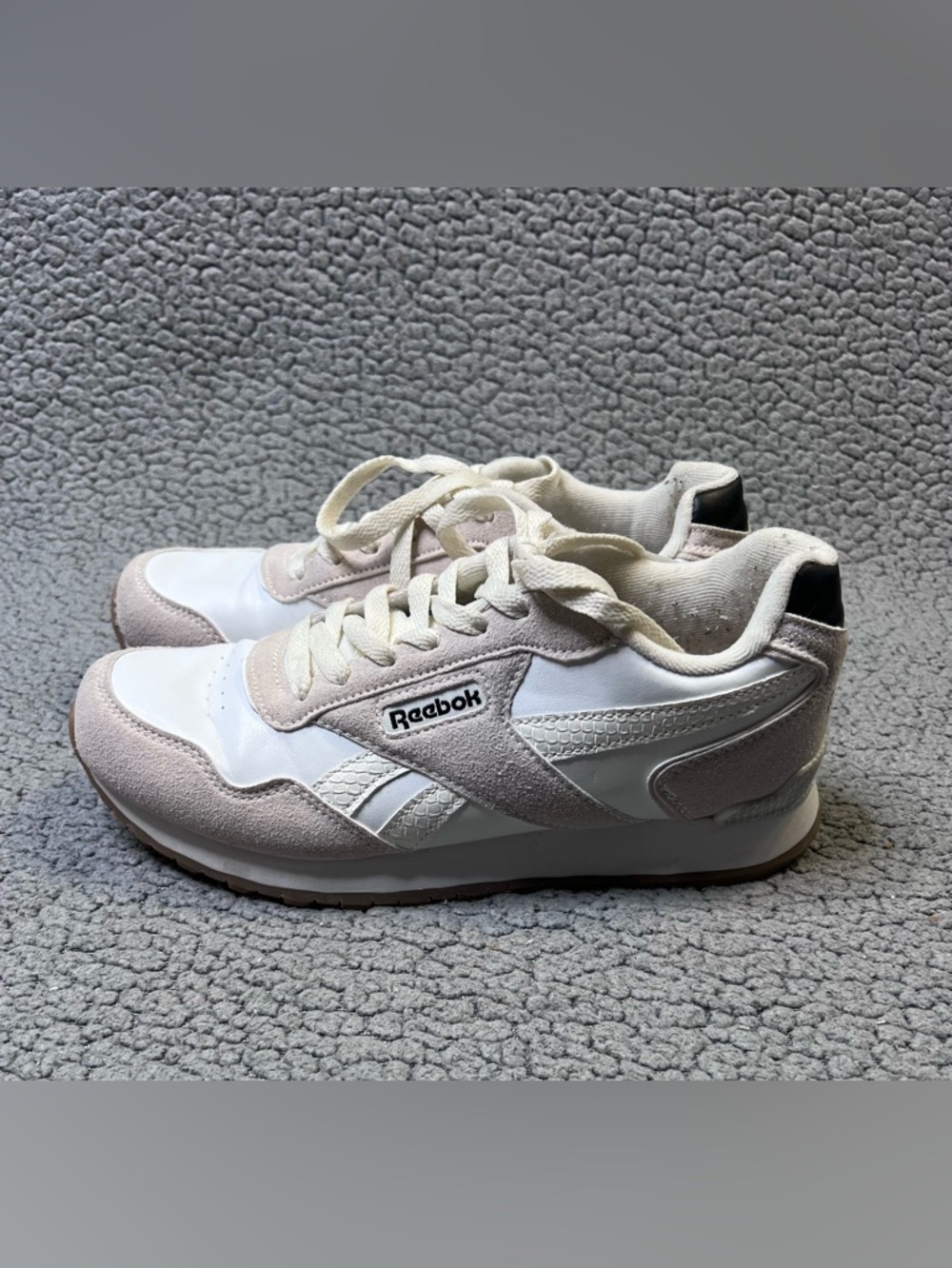 Reebok Women's Glide Lifestyle Sneakers Size 8 White And Gray 30115WCB